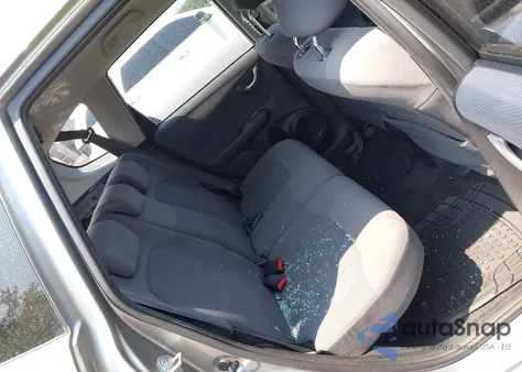 2010 Honda Fit z USA, uszkodzony, nr VIN JHMGE8H21AS011436